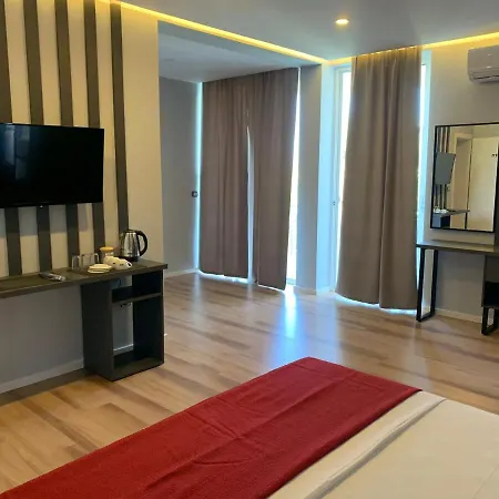 Bora Bora Aparthotel 3*