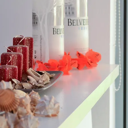 Bora Bora 아파트호텔 Velipojë