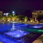 Hotel apartamentowy Bora Bora 4*