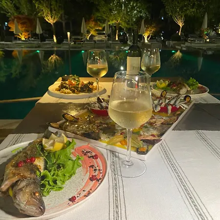 Bora Bora Ξενοδοχείο με διαμερίσματα